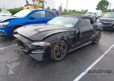 2020 Ford Mustang Ecoboost Premium z USA, uszkodzony, nr VIN 1FATP8UH2L5186127